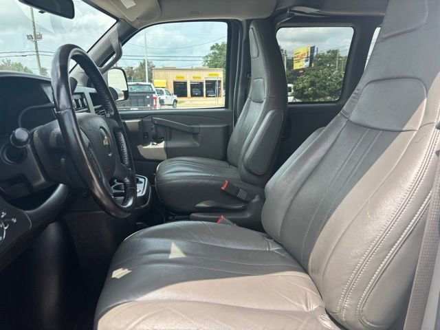 Used 2023 Chevrolet Express 3500 LS RWD image 12