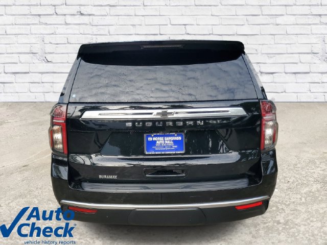 Certified 2023 Chevrolet Suburban High Country RWD image 3