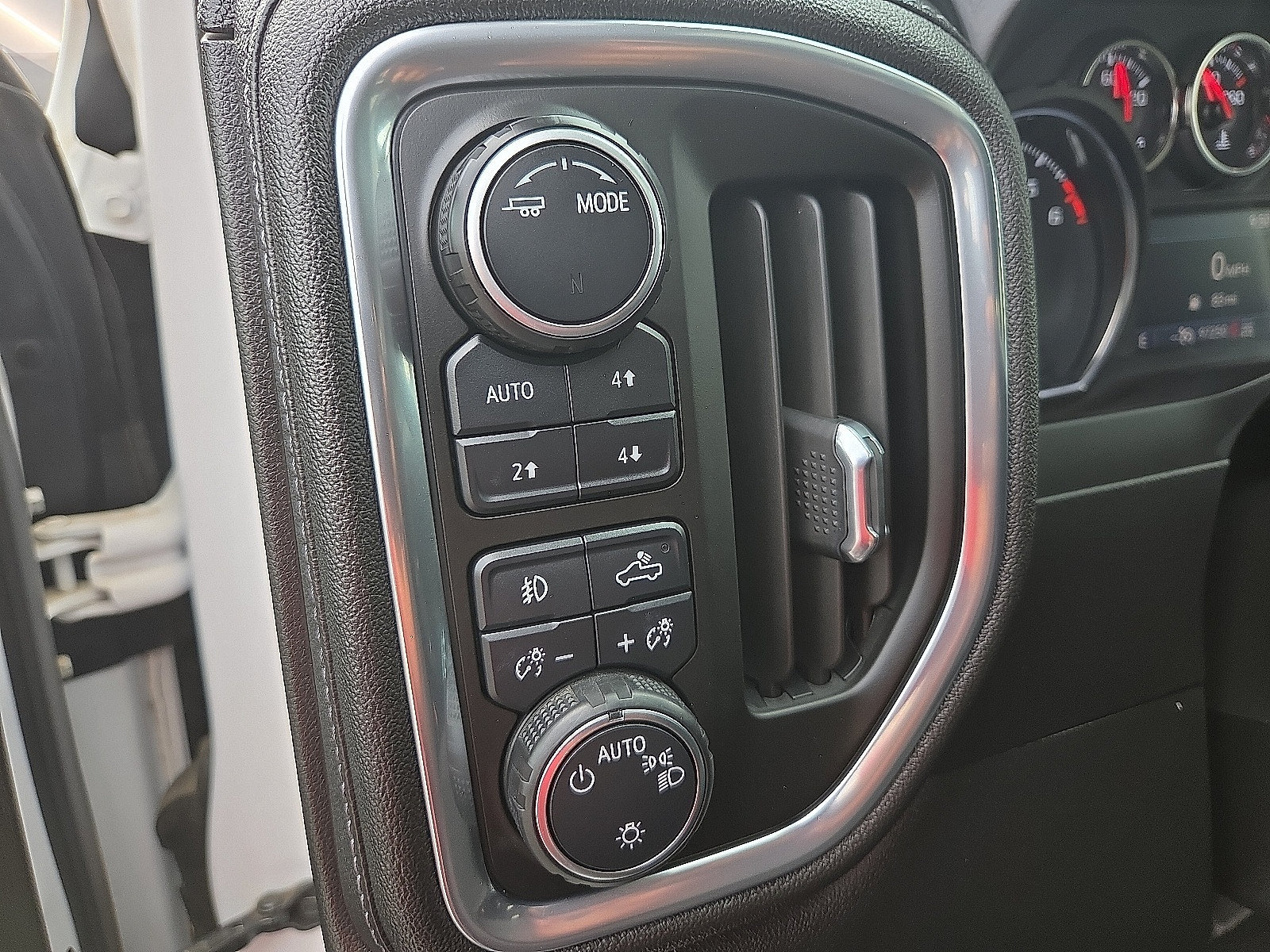 Certified 2020 Chevrolet Silverado 1500 LT Trail Boss AWD/4WD image 11