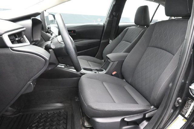 Used 2025 Toyota Corolla LE FWD image 23