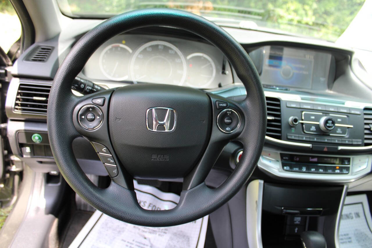 Used 2013 Honda Accord EX image 17