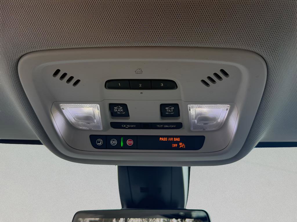 Used 2021 Chevrolet Traverse Premier w/ Redline Edition image 24