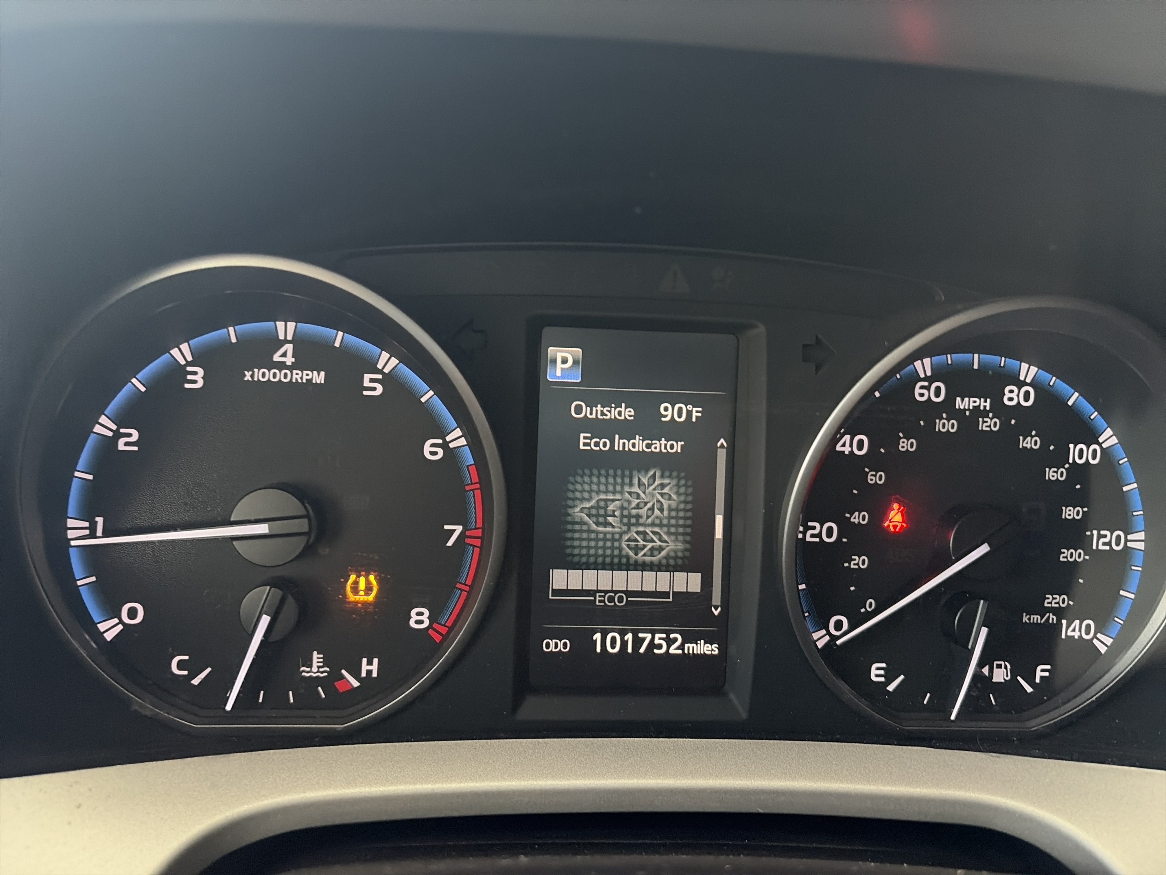 Used 2017 Toyota RAV4 LE w/ All Weather Liner Package AWD/4WD image 25