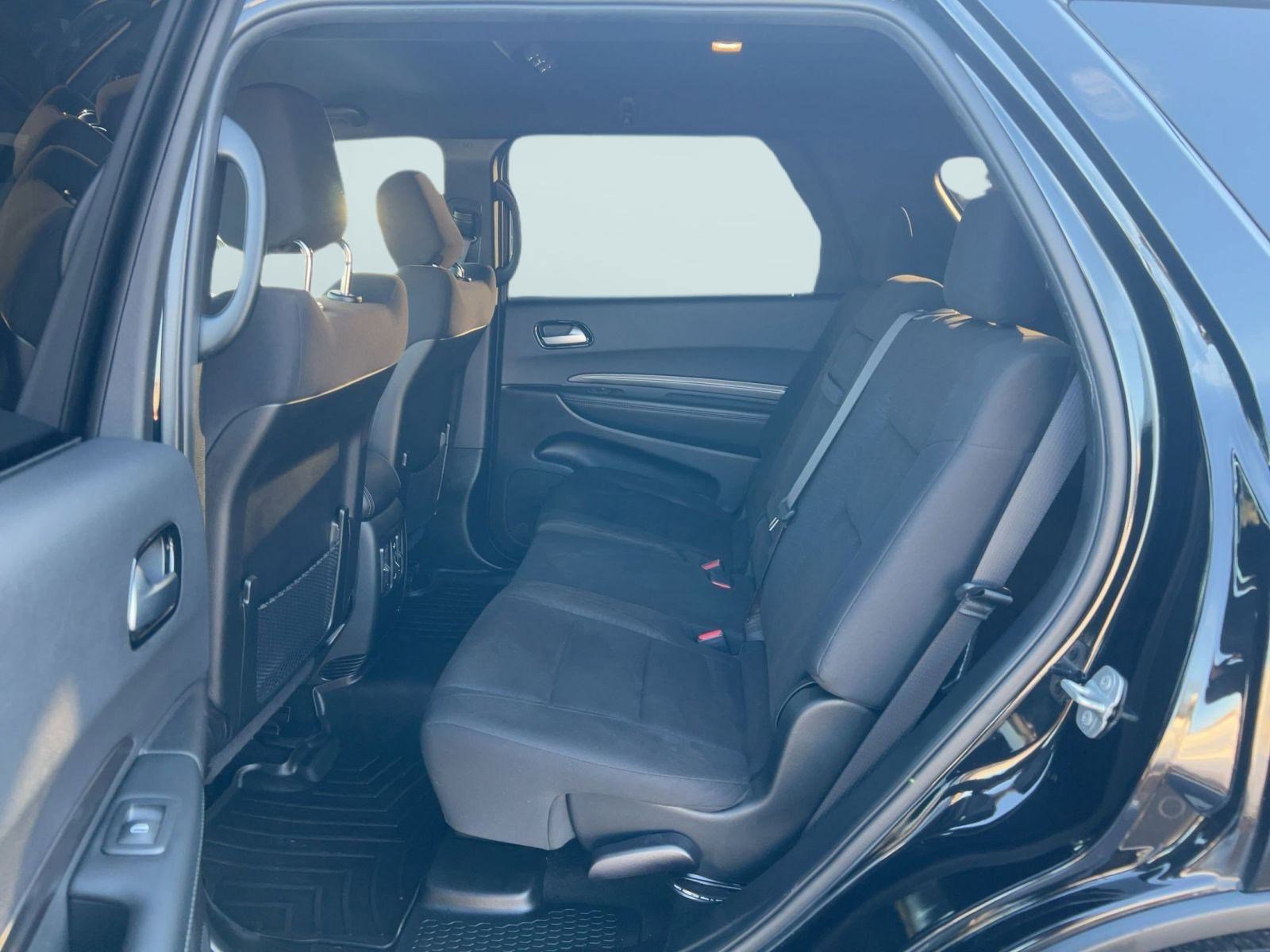 Used 2023 Dodge Durango SXT image 12