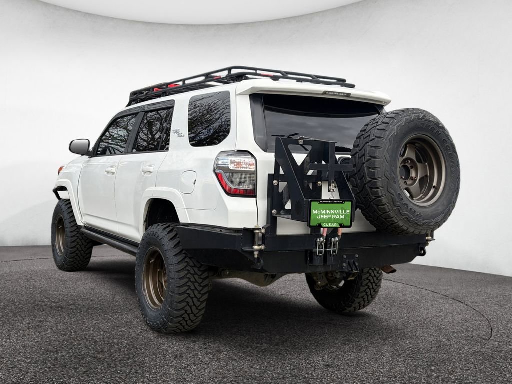 Used 2017 Toyota 4Runner TRD Off-Road Premium image 3