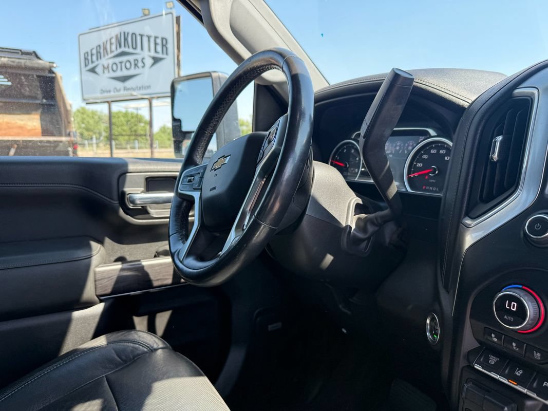 Used 2020 Chevrolet Silverado 2500 LTZ w/ LTZ Plus Package AWD/4WD image 18