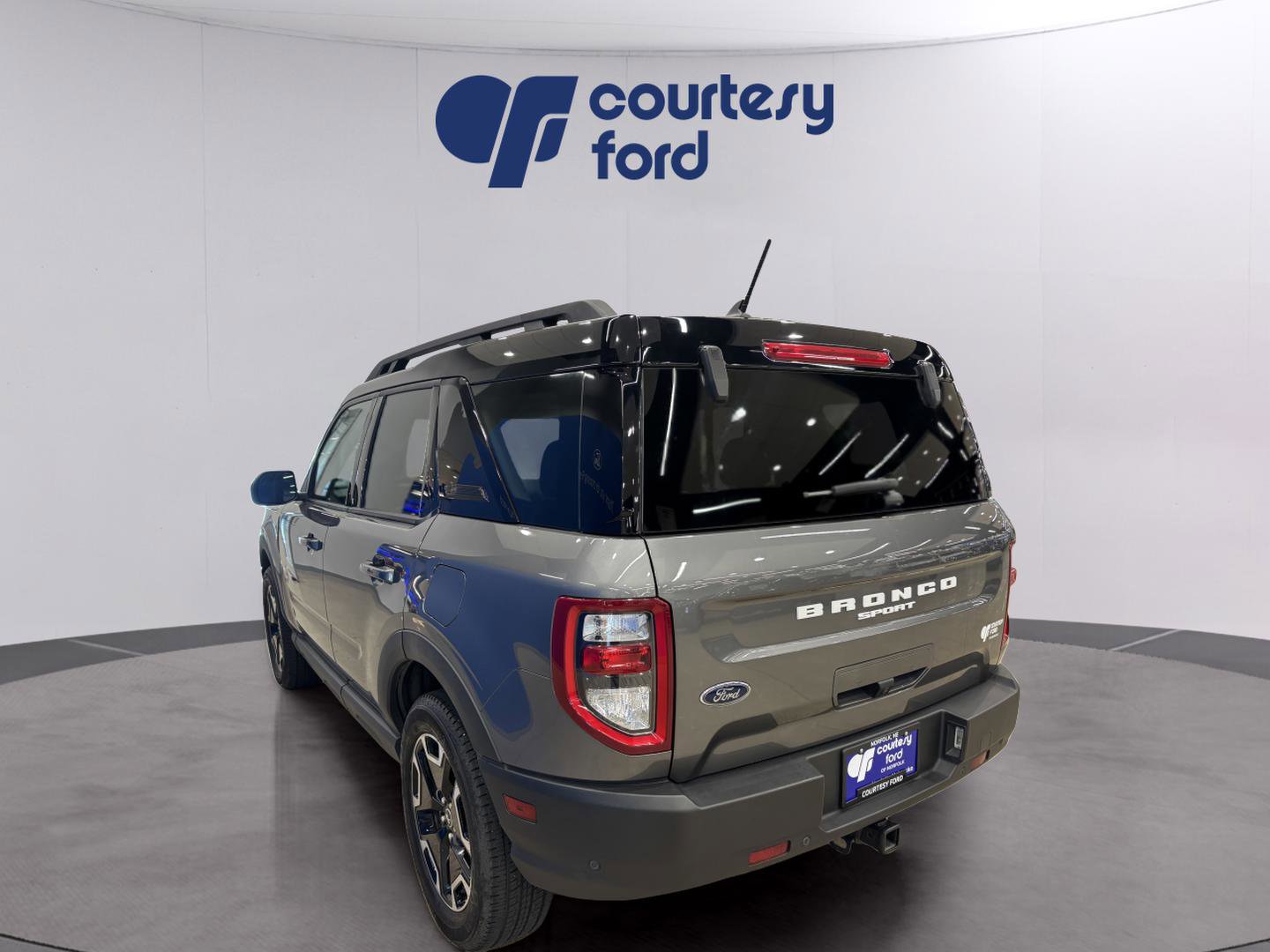 Certified 2023 Ford Bronco Sport Outer Banks w/ Tech Package image 6