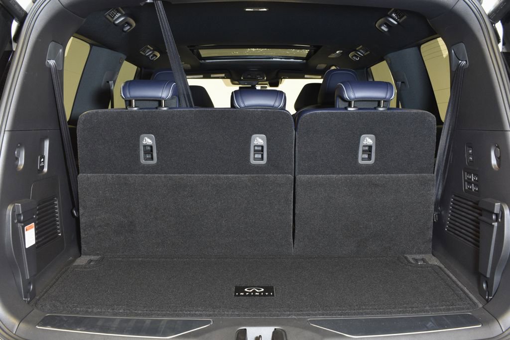 Certified 2026 INFINITI QX80 4WD w/ Sport Exterior Package image 29