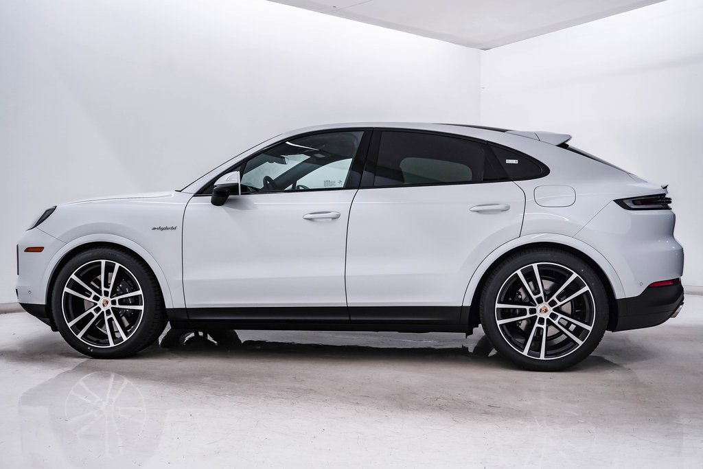 New 2026 Porsche Cayenne S image 2