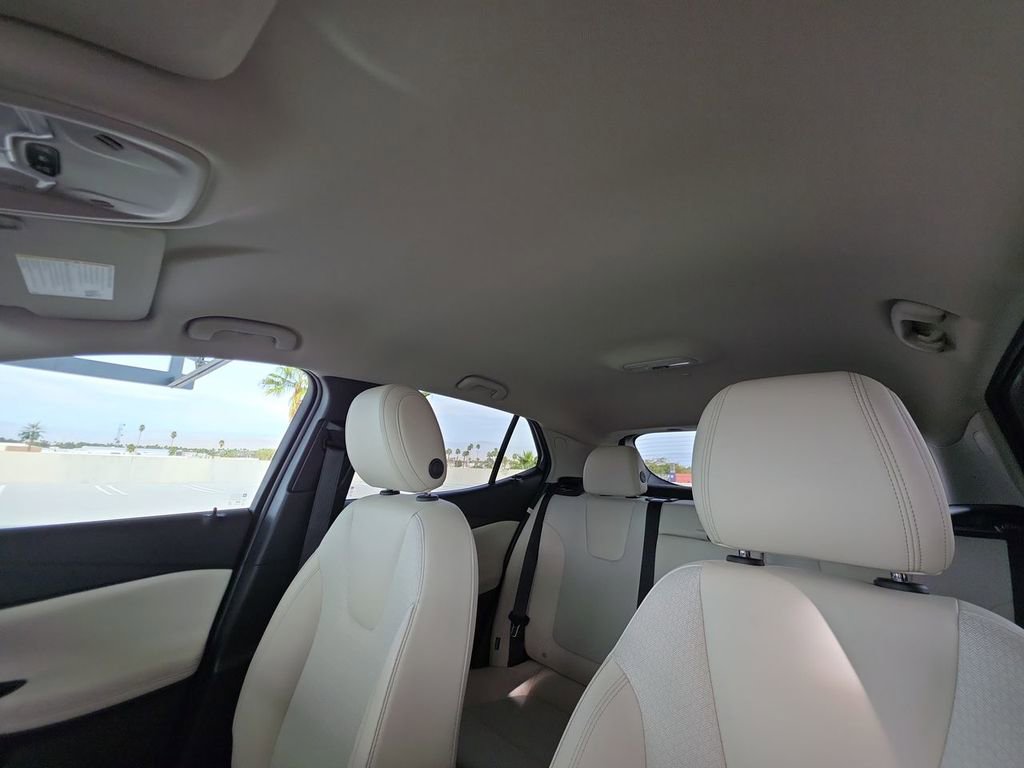 Used 2023 Buick Encore GX Select w/ Safety Package II image 19