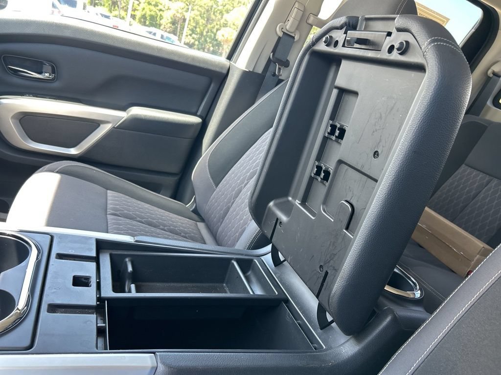 Certified 2024 Nissan Titan SV w/ SV Convenience Package RWD image 38