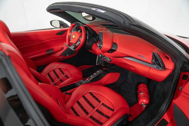 Used 2018 Ferrari 488 Spider RWD image 27