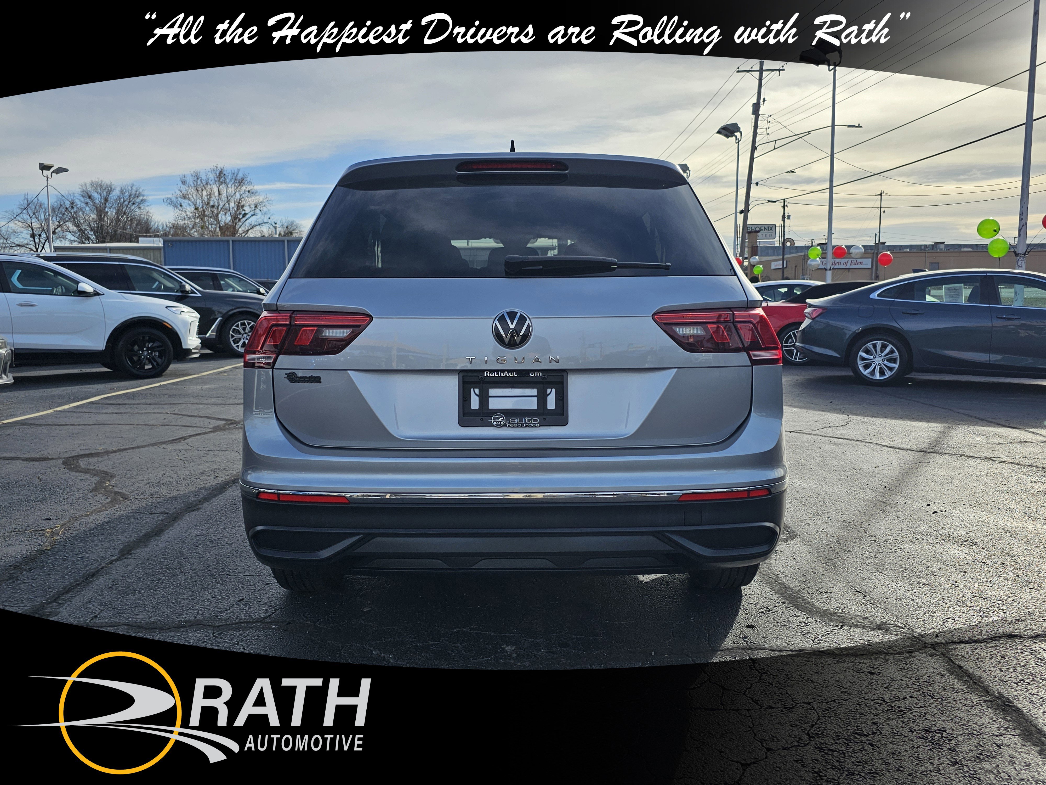 Used 2024 Volkswagen Tiguan S image 7