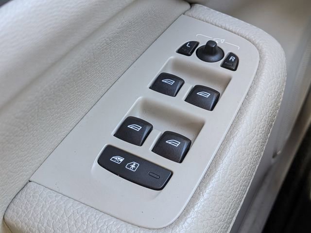 Used 2019 Volvo S60 T5 Momentum w/ Premium Package image 29