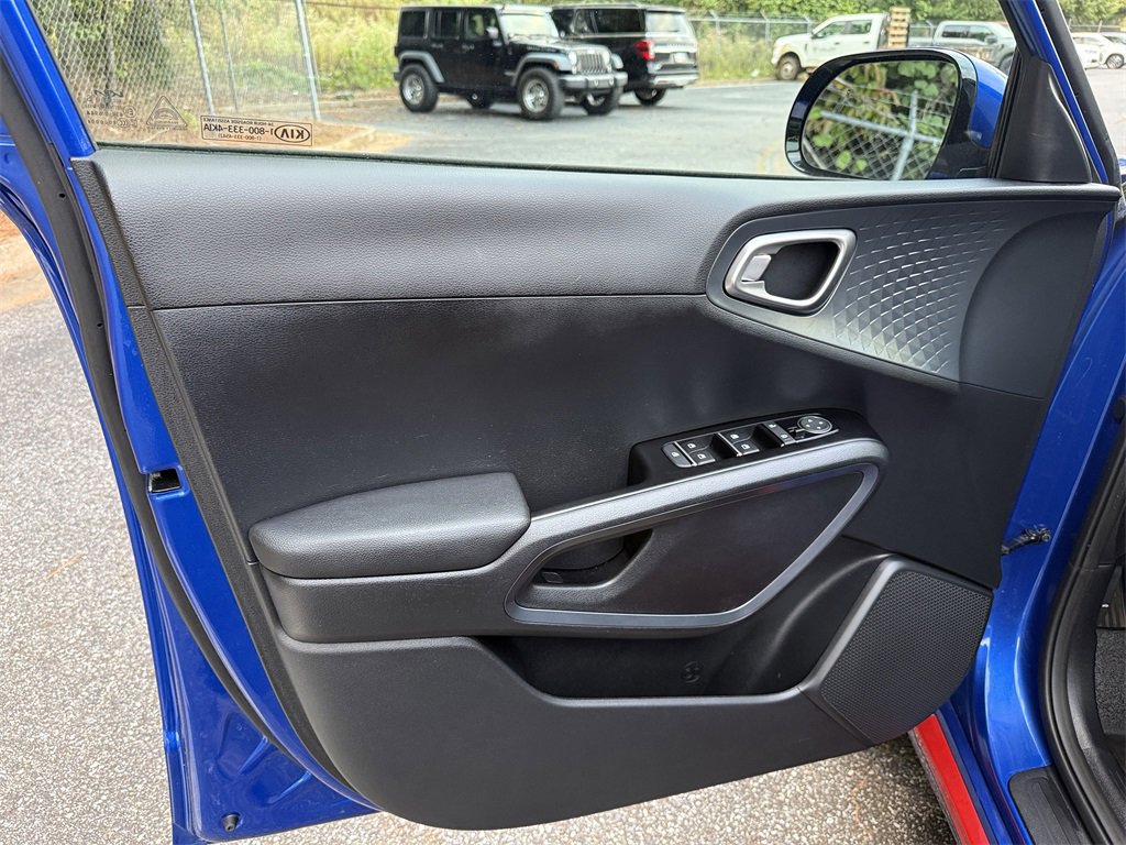 Used 2022 Kia Soul GT-Line image 10