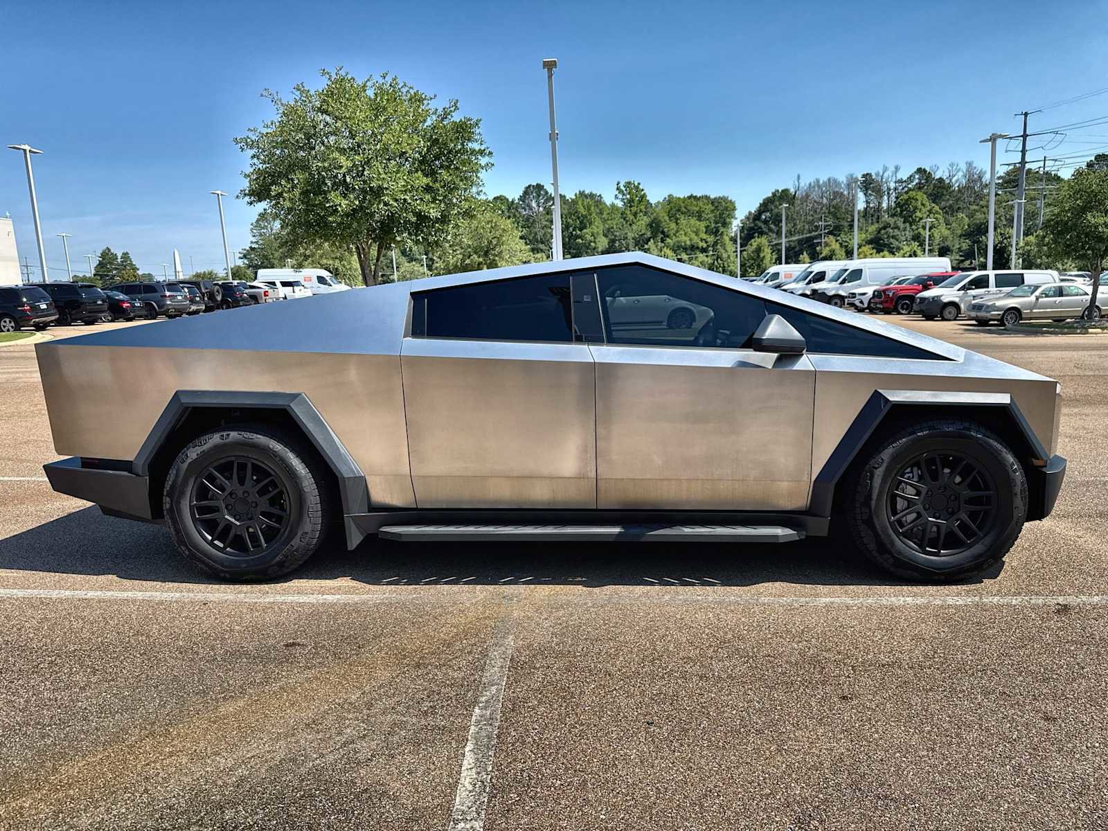 Used 2024 Tesla Cybertruck Cyberbeast AWD/4WD image 10