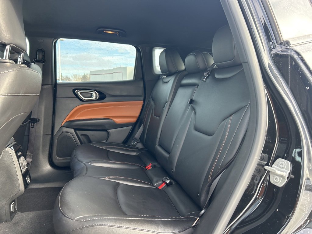 Used 2024 Jeep Compass Limited image 11