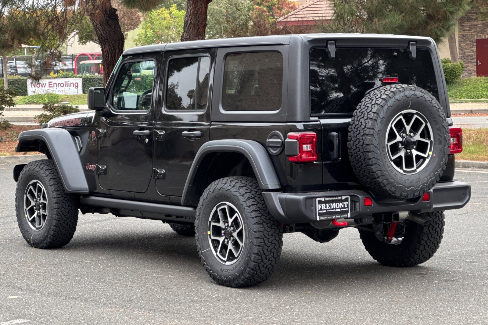 New 2026 Jeep Wrangler Unlimited Rubicon w/ Safety Group image 5