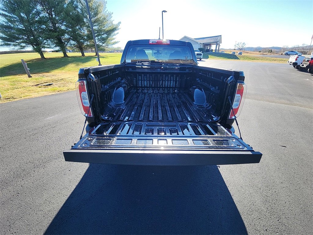 Used 2020 GMC Canyon 2WD Crew Cab w/ Convenience Package image 22