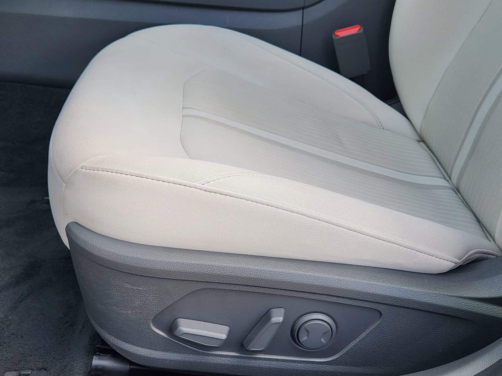 Used 2025 Hyundai Sonata SEL FWD image 31