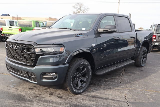 New 2026 RAM 1500 4x4 Crew Cab image 18