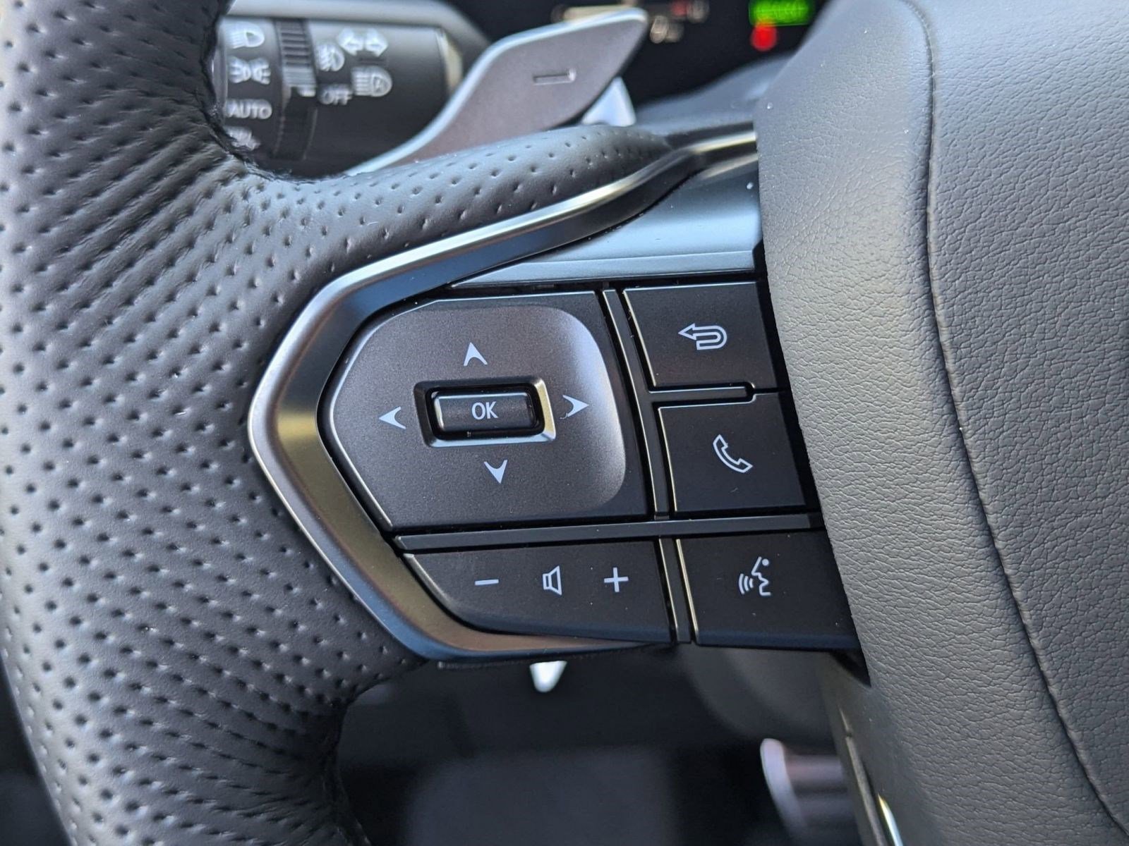 New 2026 Lexus TX 500h AWD image 14
