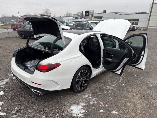 Used 2025 Mercedes-Benz E 350 4MATIC Sedan image 28