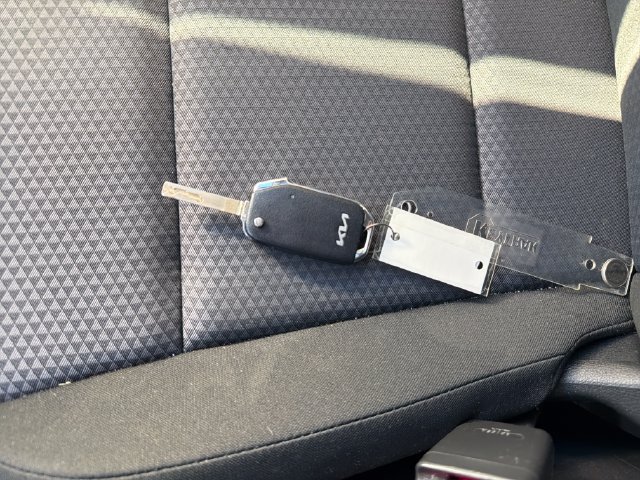Certified 2024 Kia Soul LX w/ LX Technology Package FWD image 26