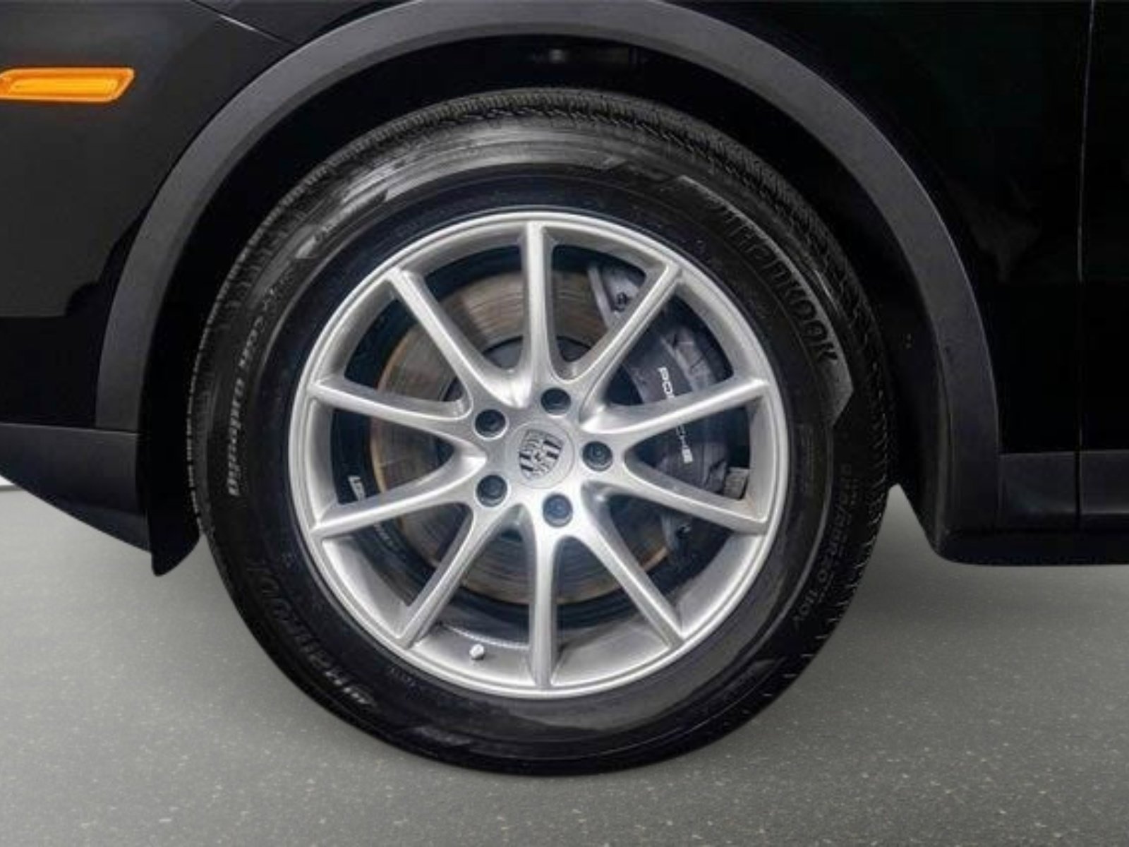 Used 2024 Porsche Cayenne image 20