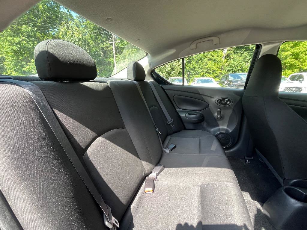 Used 2017 Nissan Versa S FWD image 28