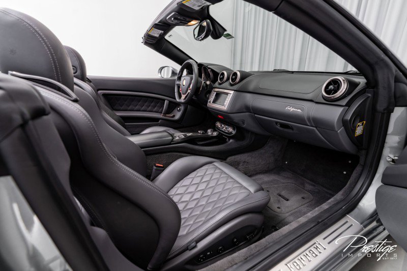 Used 2014 Ferrari California image 47