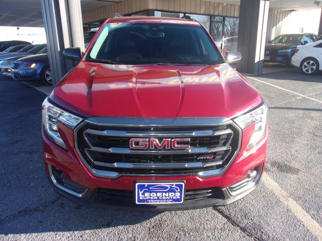 Used 2022 GMC Terrain AT4 w/ Tech Package AWD/4WD image 3