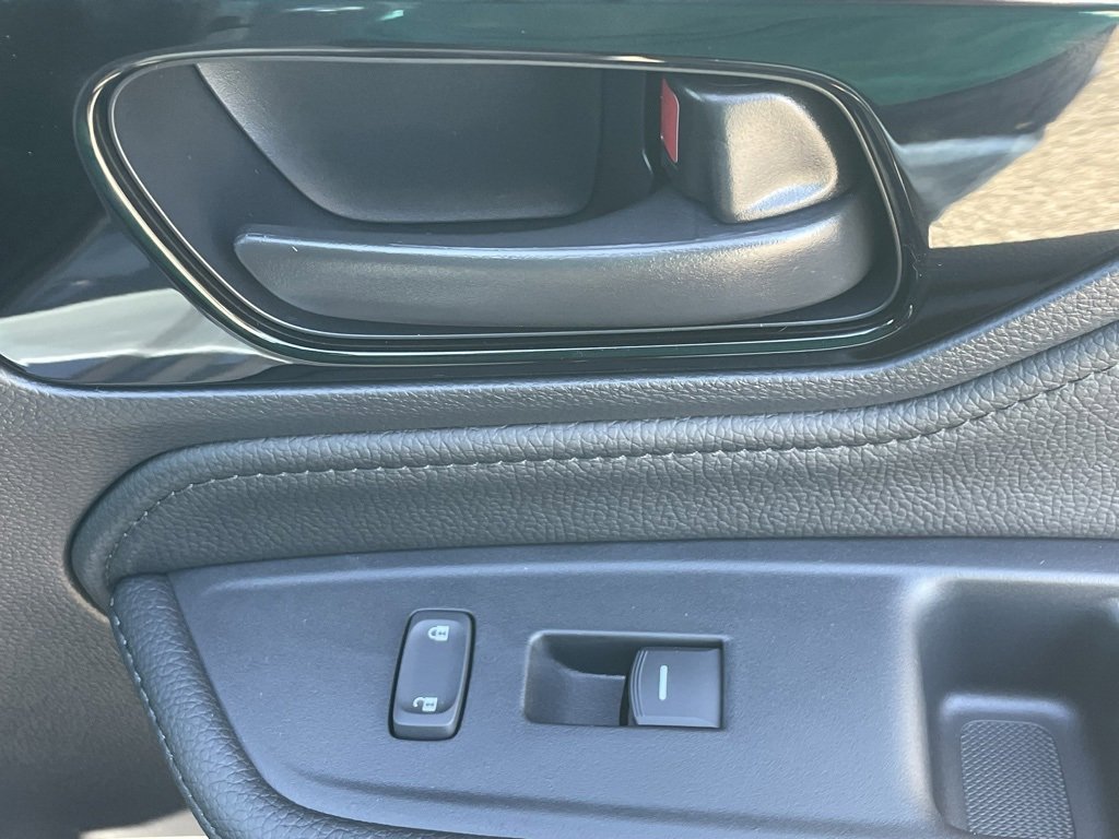 New 2026 Honda Odyssey Touring image 13