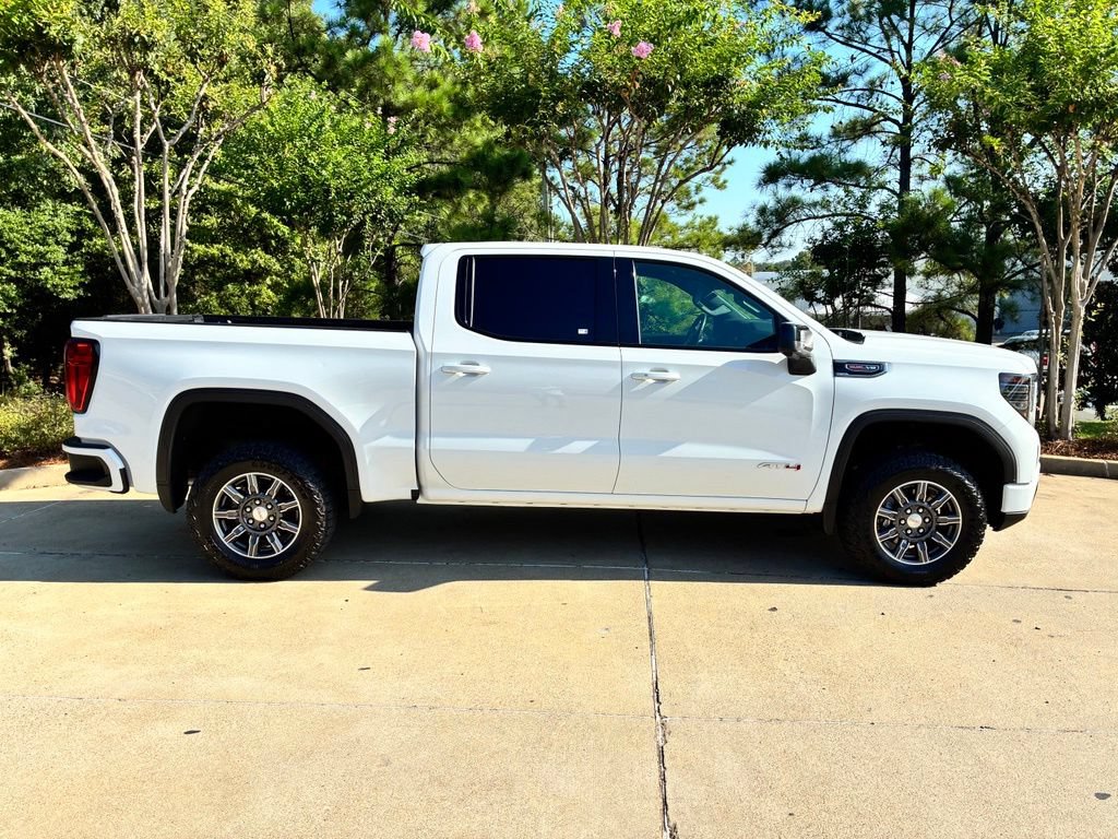 Used 2025 GMC Sierra 1500 AT4 AWD/4WD image 4