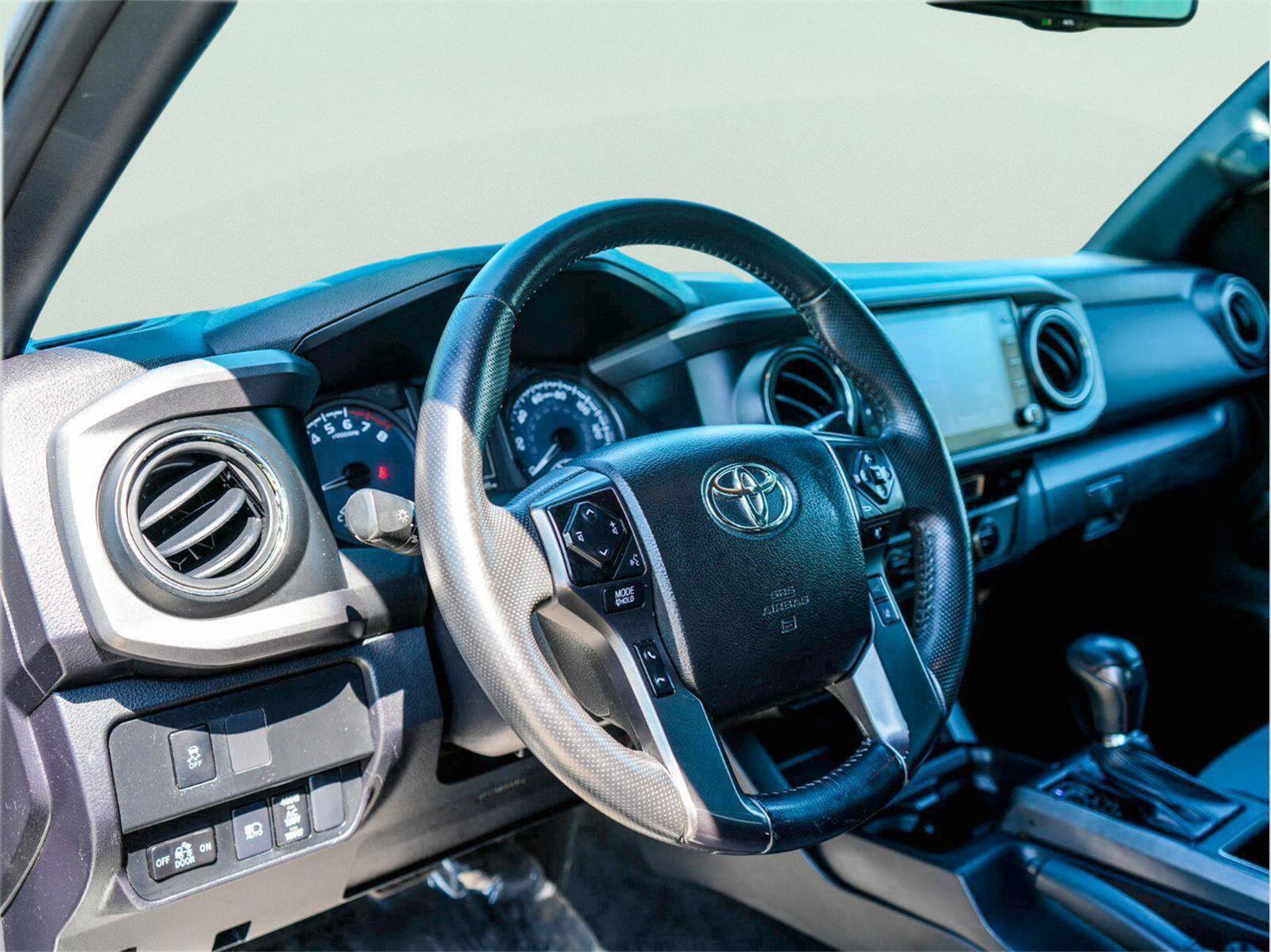 Used 2023 Toyota Tacoma TRD Sport AWD/4WD image 14