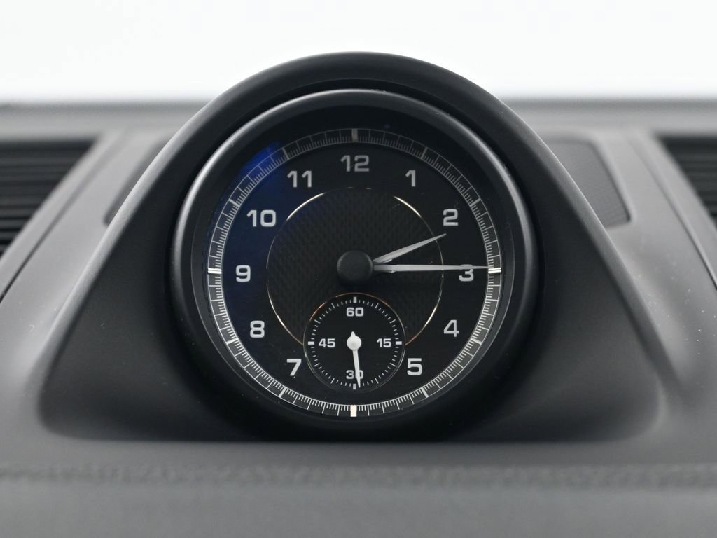 Certified 2022 Porsche Macan S image 12