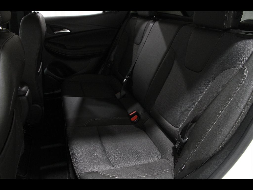 Certified 2024 Buick Encore GX Preferred FWD image 16