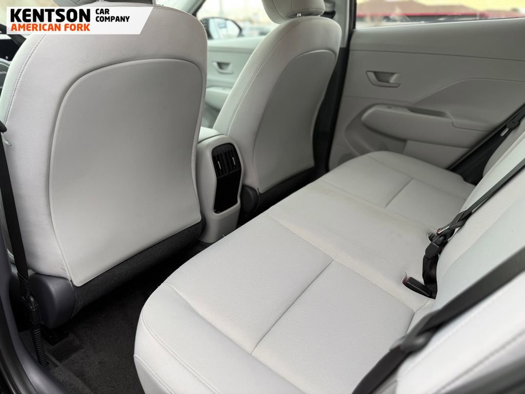 Used 2025 Hyundai Kona SEL image 38