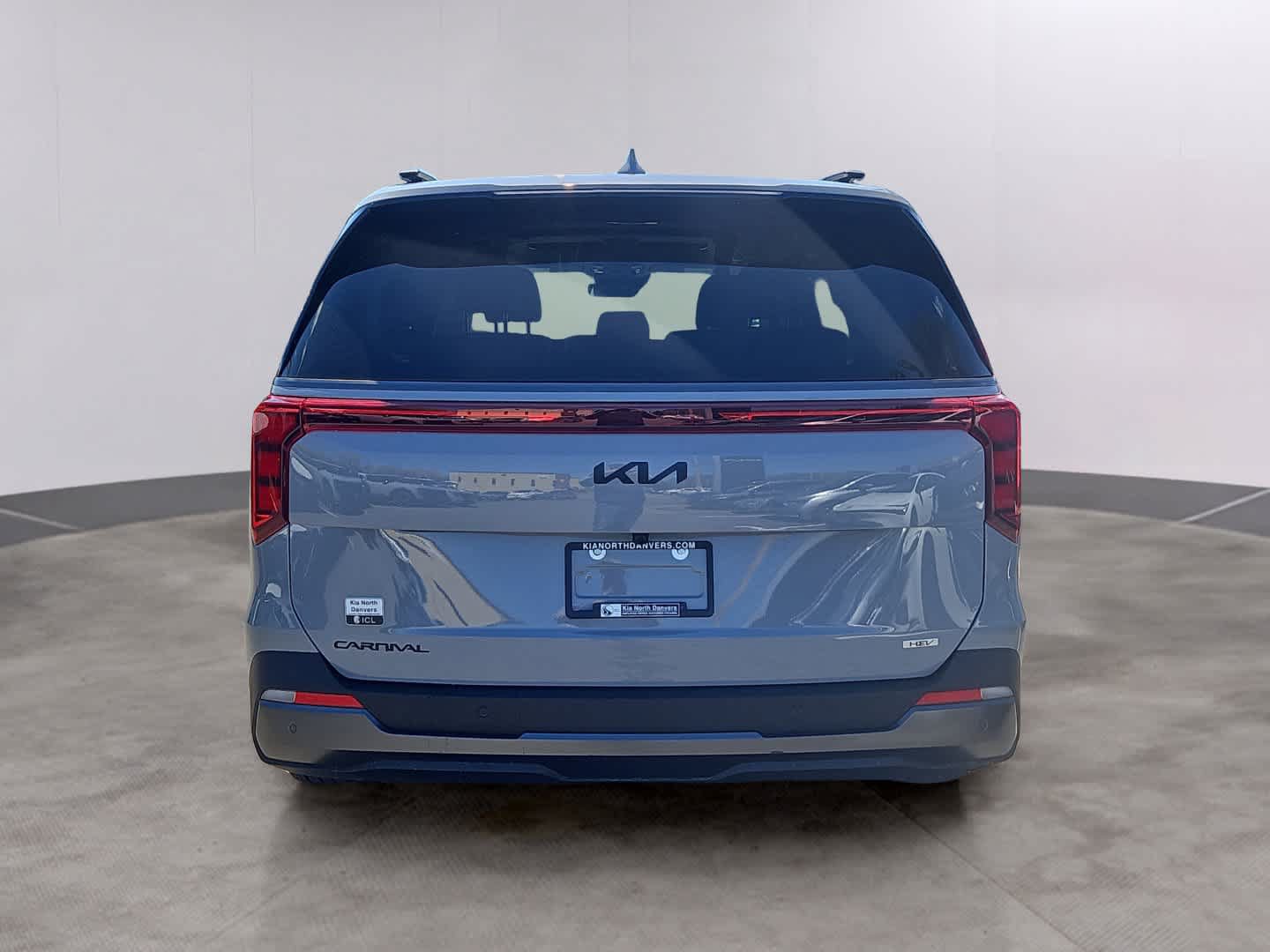 Used 2026 Kia Carnival SX w/ SX Dark Edition Package FWD image 5