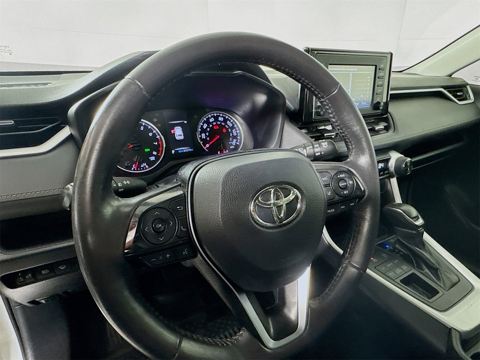 Used 2019 Toyota RAV4 XLE Premium image 9