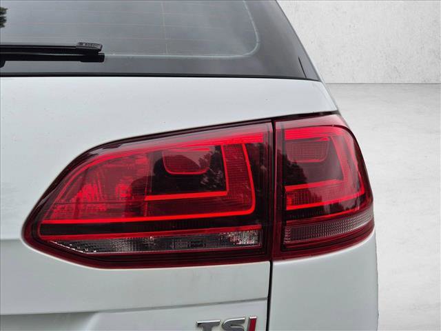 Used 2017 Volkswagen Golf S AWD/4WD image 26