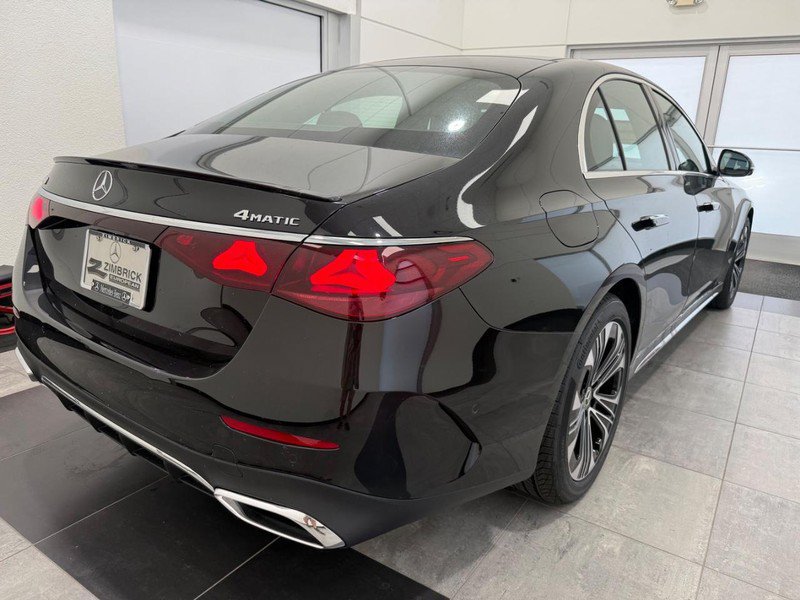 New 2027 Mercedes-Benz E 450 4MATIC Sedan image 2