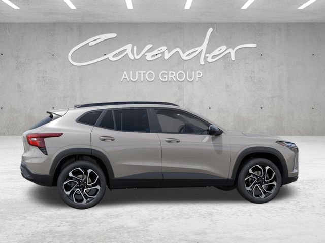 New 2026 Chevrolet Trax RS w/ Driver Confidence Package FWD image 5