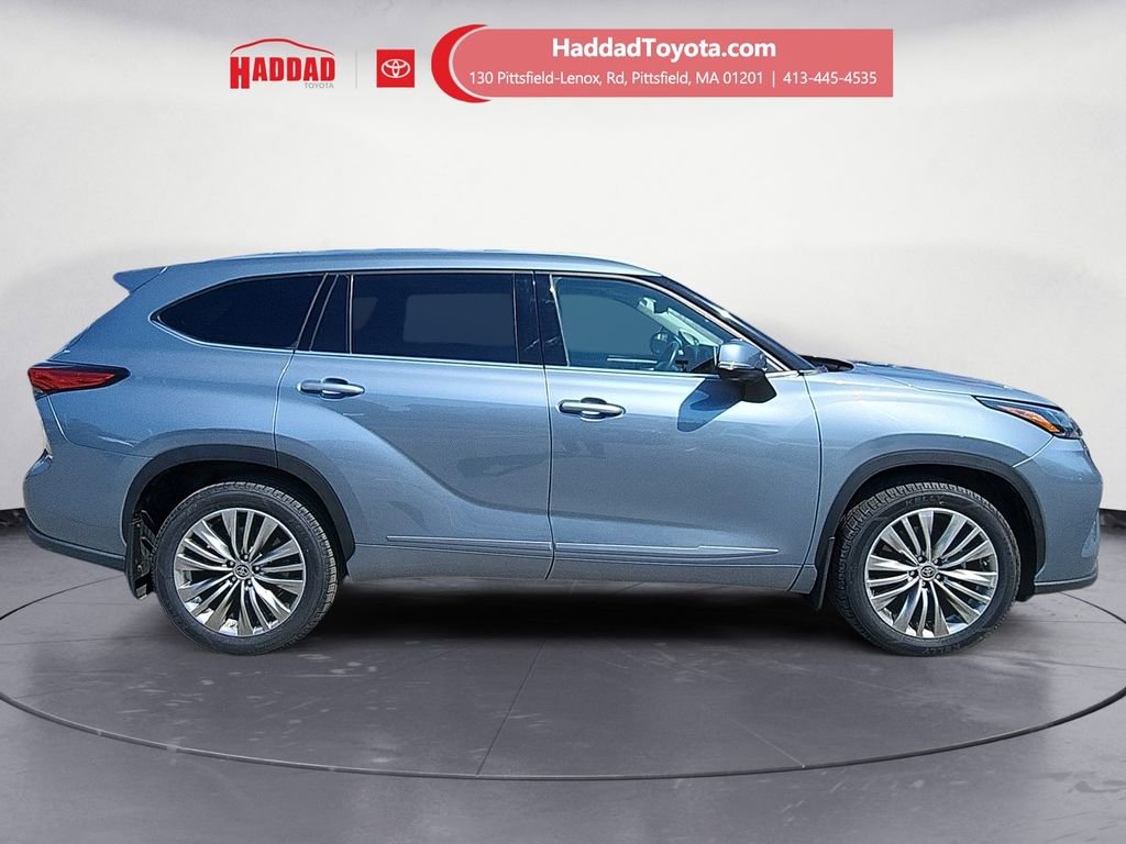 Used 2022 Toyota Highlander Platinum image 6