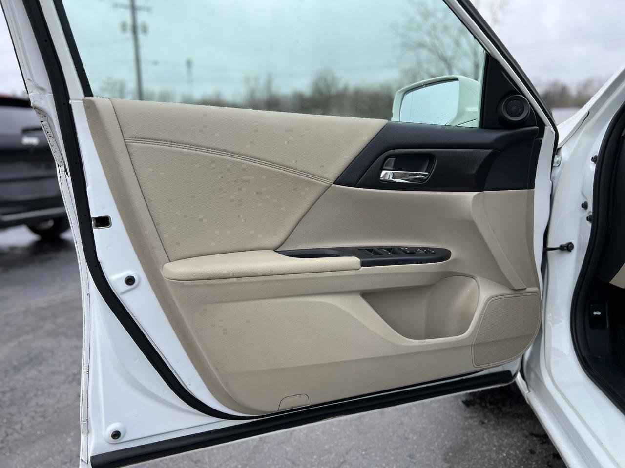 Used 2013 Honda Accord EX image 13