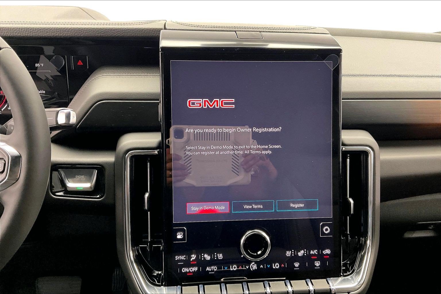 New 2026 GMC Yukon XL Denali w/ Advanced Technology Package AWD/4WD image 7
