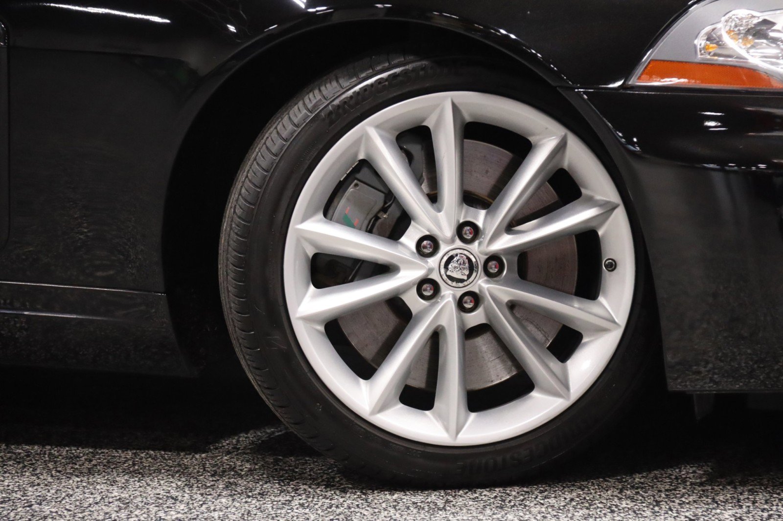 Used 2011 Jaguar XKR R image 4