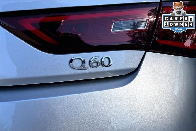 Used 2017 INFINITI Q60 3.0t w/ Premium Plus Package 3.0T RWD image 8