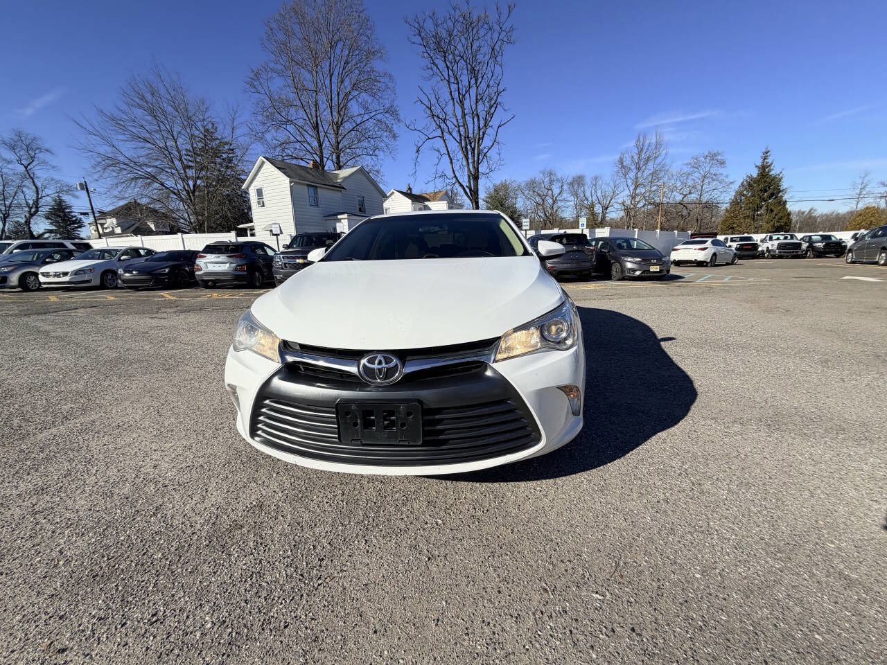 Used 2017 Toyota Camry LE image 3