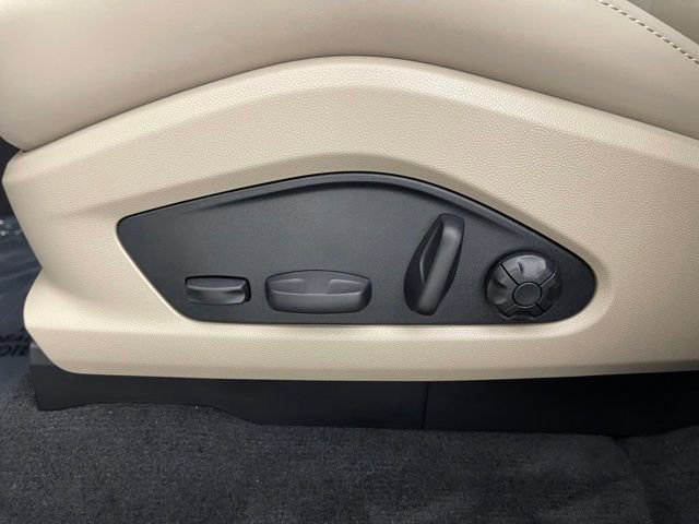 New 2025 Porsche Macan Electric image 35